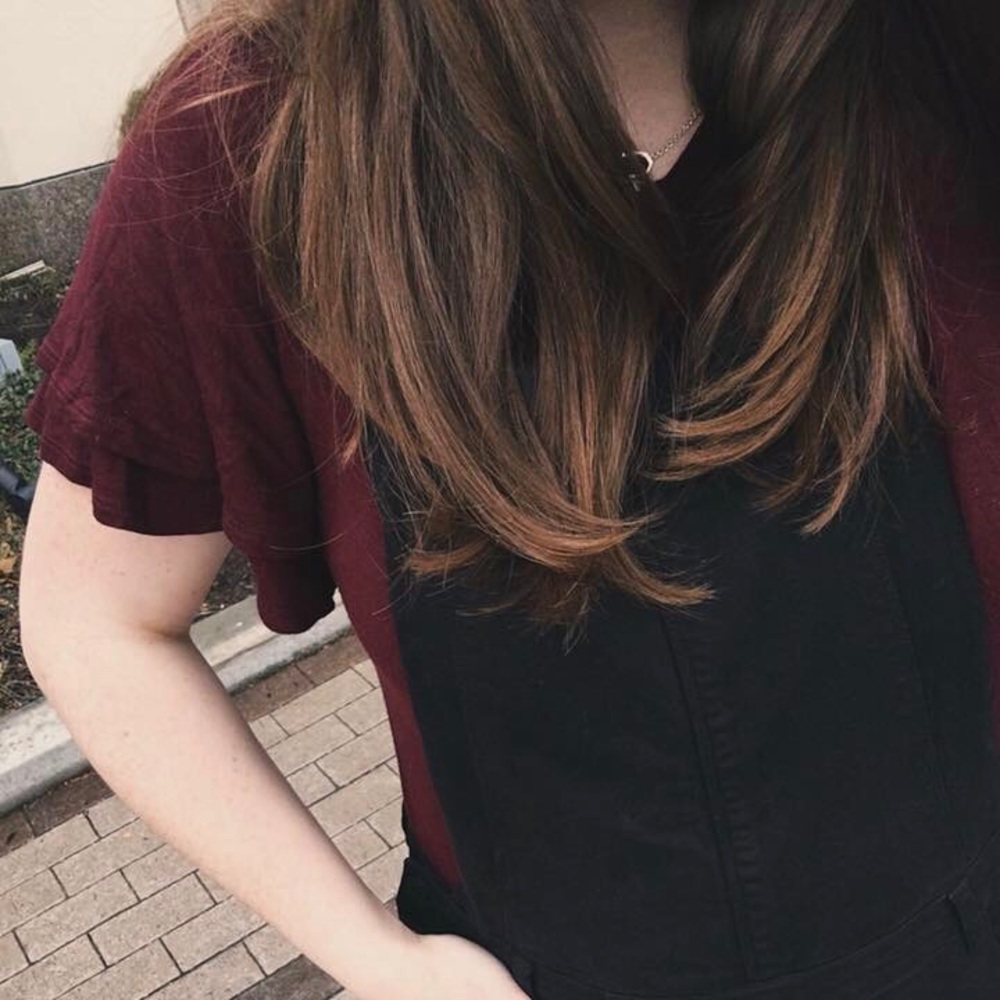 Amelia James Burgundy Red Ruffle Sleeve Tee